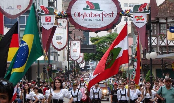 Oktoberfest 2021 Blumenau: descubra tudo sobre a próxima edição da festa